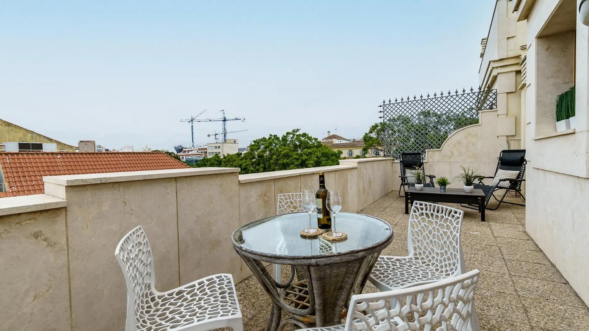 Malagasuite City Centre With Terrace 0*, Málaga
